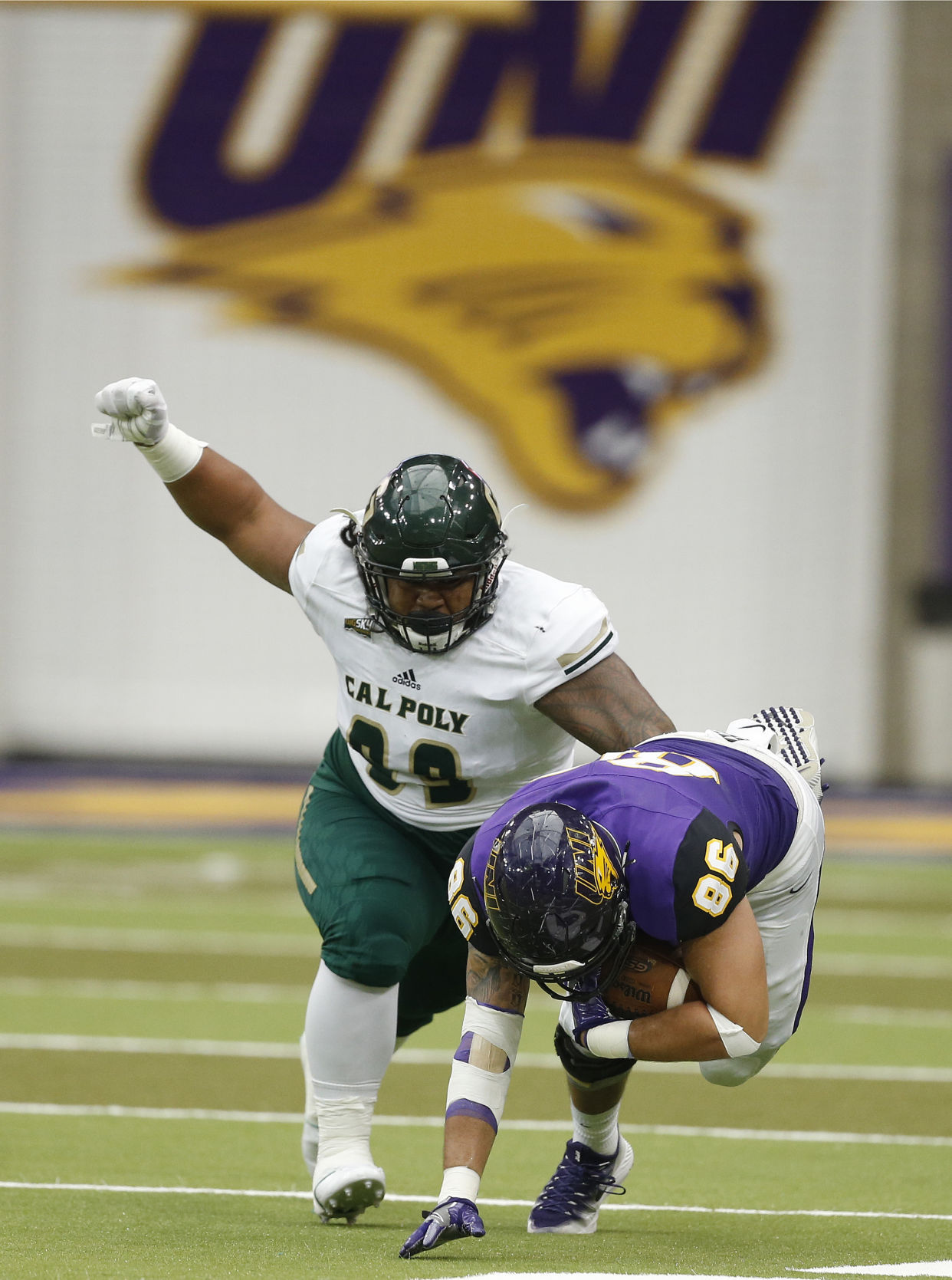 090917mp-UNI-Cal-Poly-4